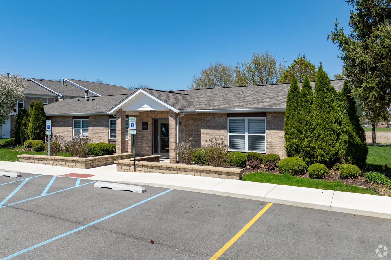 99 Misty Glen Ln - Misty Glen Apartments