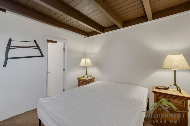 Photo - Treehouse Condo - 2 Bedroom/2 Bath Inviting Condo w/All Utilities On Bus Route