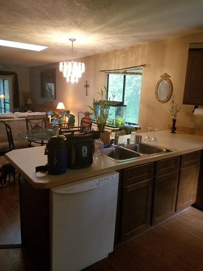 Photo - 2 Bed/2 Bath half duplex