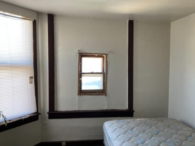 Photo - 3500 W Kilbourn Ave