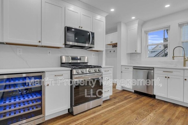 Building Photo - 116-118 White Street - 118