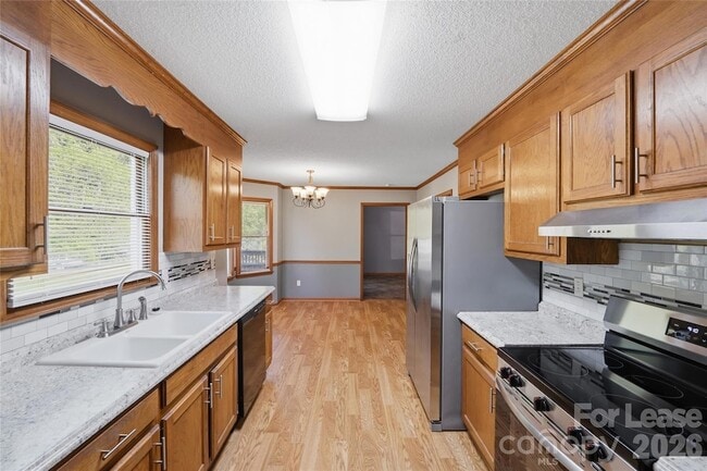 Photo - 319 Deep Forest Ct