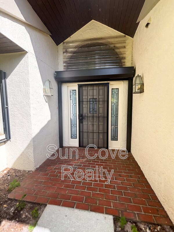 Photo - 4494 Ascot Cir N