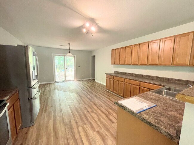 Photo - 118 Blackwell Ct