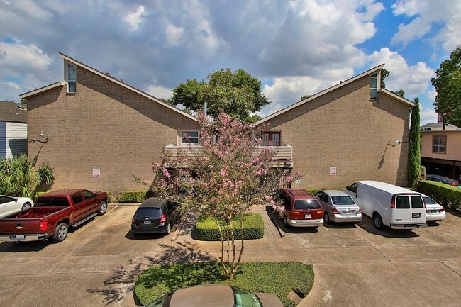 Building Photo - 1416 Hawthorne St Unit 3 Rental