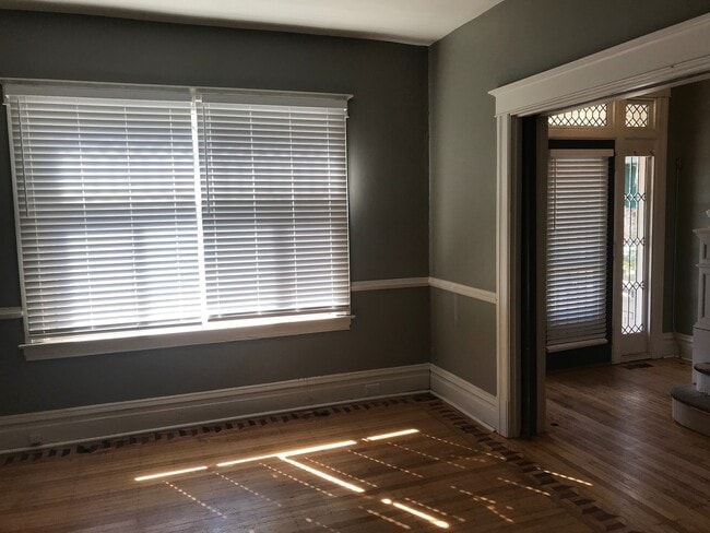 Photo - 825 S Braddock Ave Unit 1