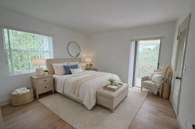 Photo - 644 NW 13th St Unidad 310