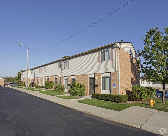 Arborview Village Apartments - Arborview Village Apartments