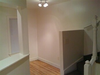 Building Photo - 3 Copeland Park Unit 2