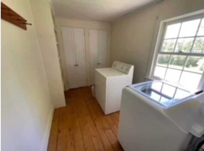 Photo - 10 Great Brook Rd