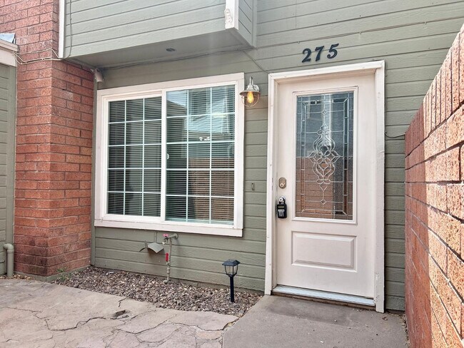 Photo - 2301 E University Dr