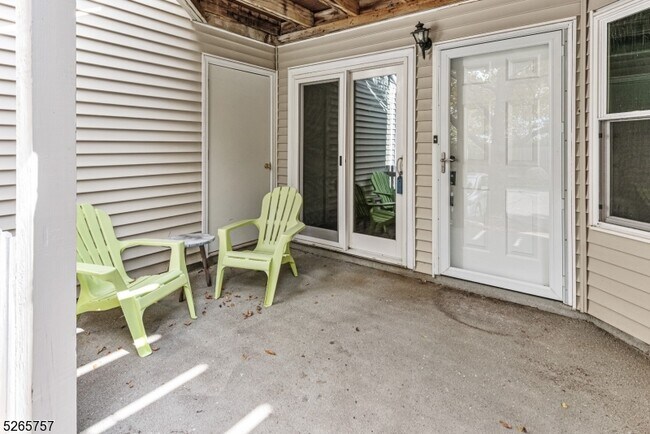 Photo - 83 Mayfield Rd