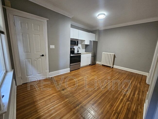 Building Photo - 7 Centre St