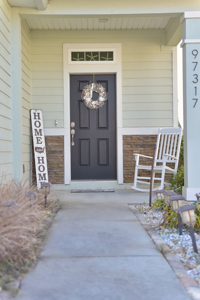 Photo - Beautiful Pond-Front Home Near Amelia Concourse