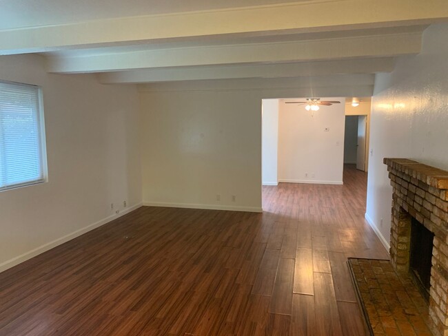 Photo - 2935 Jolyn Way Townhome