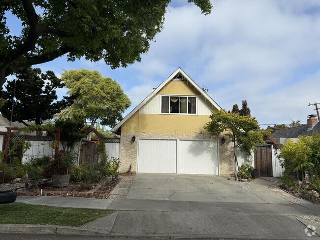 Building Photo - 707 Pierino Ave Rental