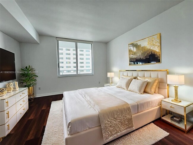 Photo - 335 S Biscayne Blvd Unidad 2202