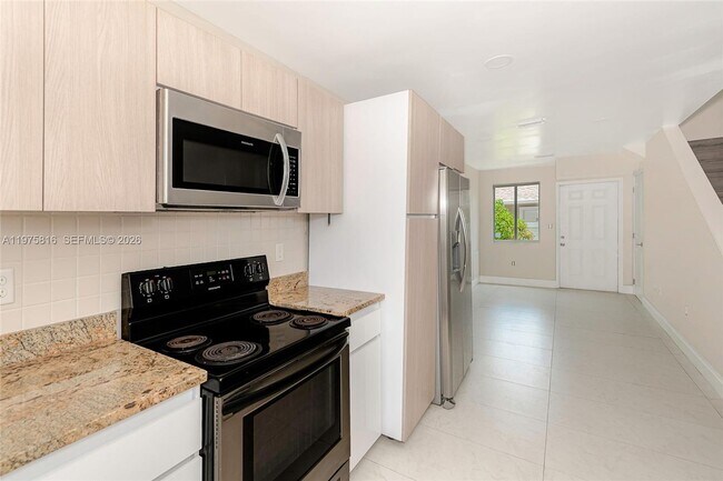 Photo - 813 NW 3rd Ave