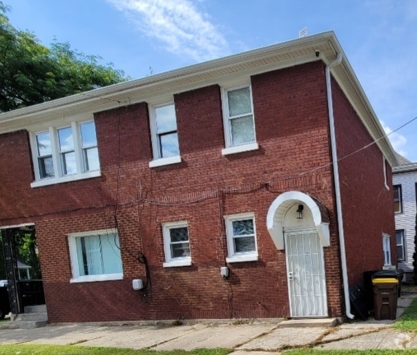Building Photo - 629 Kent St Rental