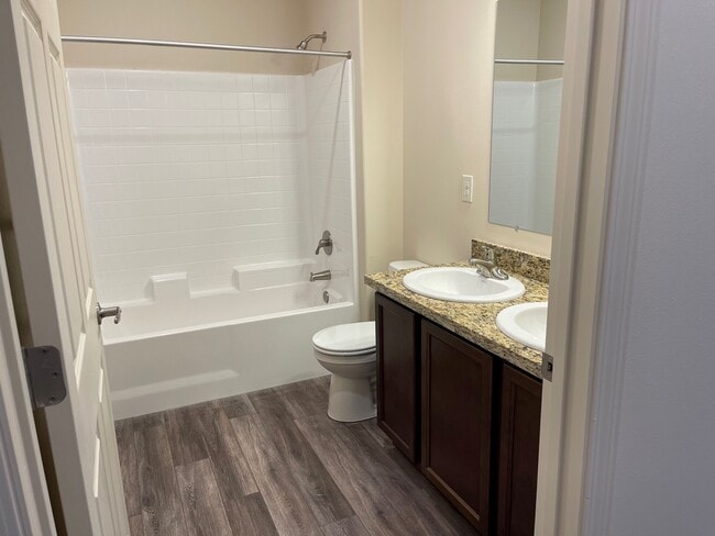 2x2 Standard Guest Bath