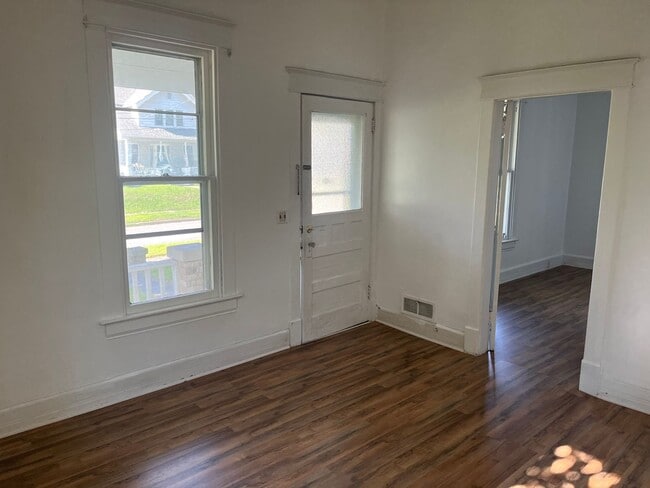 Photo - 2 Bedroom 2 bathroom in Alton