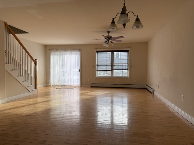 Photo - 11 Leclair St Unidad A