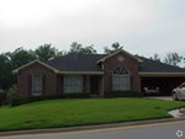 Building Photo - Close to Fort Moore****Bunker Hill Rental