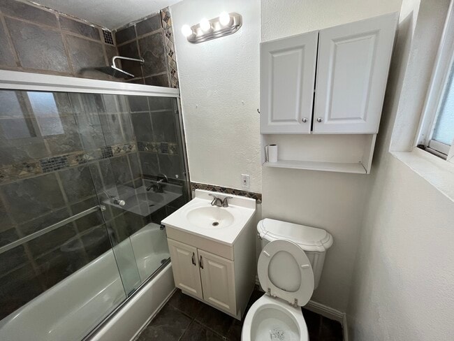 Building Photo - 5471 Orchard St Unit A Rental