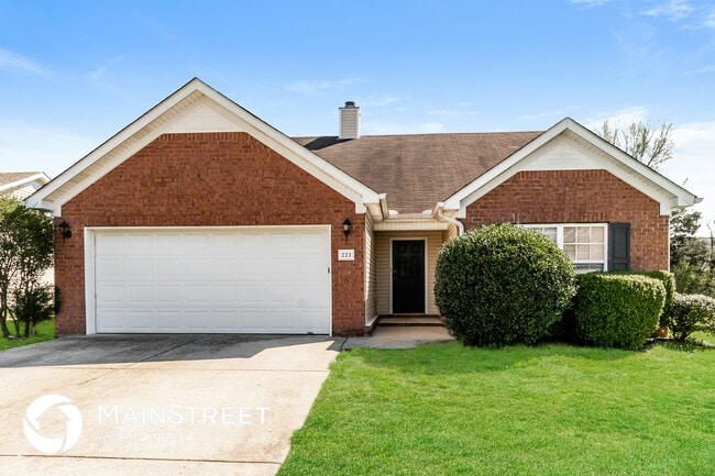 Building Photo - 223 Neal Ave