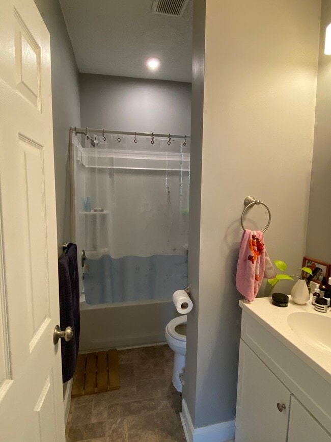 Photo - 1627 W Grace St Unit 3