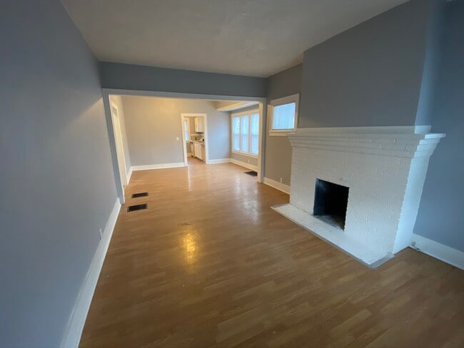 Photo - 1150 Wisconsin Ave