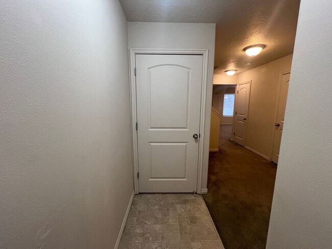 Photo - **Move-In Discount** 3 bedroom, 2.5 Bath Town home