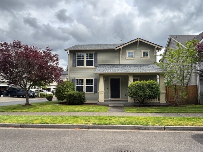 Building Photo - Beautiful 4-bedroom Dupont home