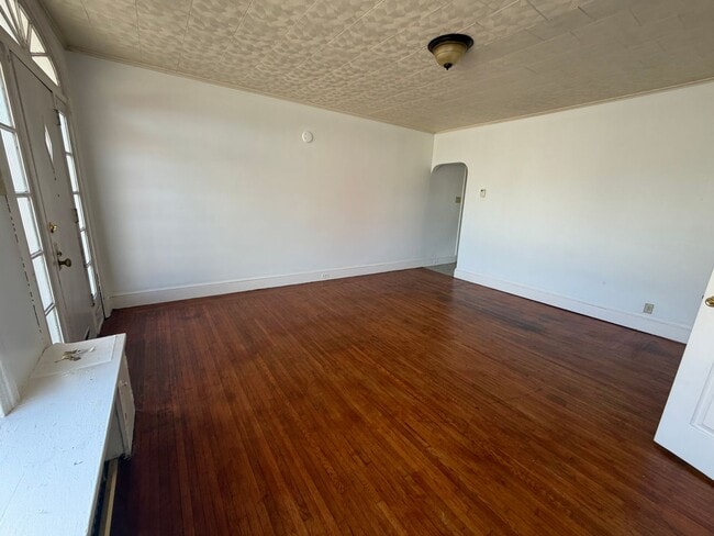 645 E Boundary Ave Unidad 1st Fl Rear