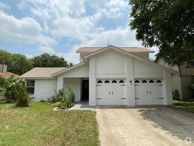 Building Photo - 3 bedroom 2 bath home located in Great Nor...