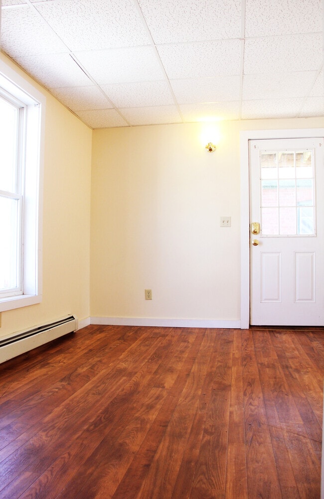 Photo - 19 Greene St Unit APT 2