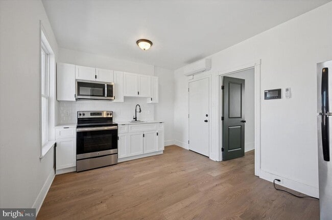 Photo - 1217 N 28th St