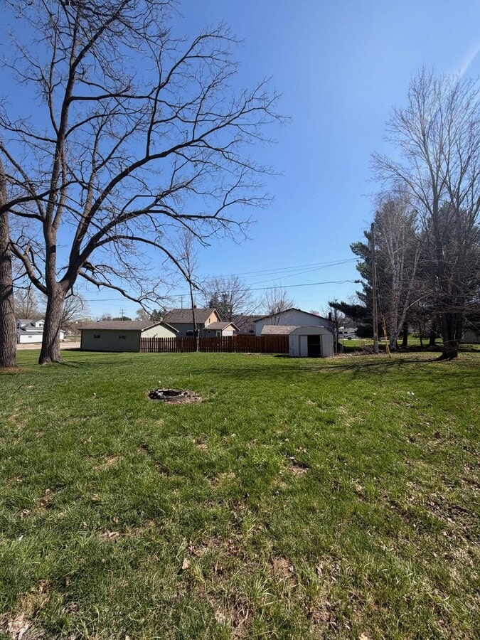 Photo - 132 N Jackson St