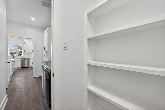 Photo - 3411 Nance St