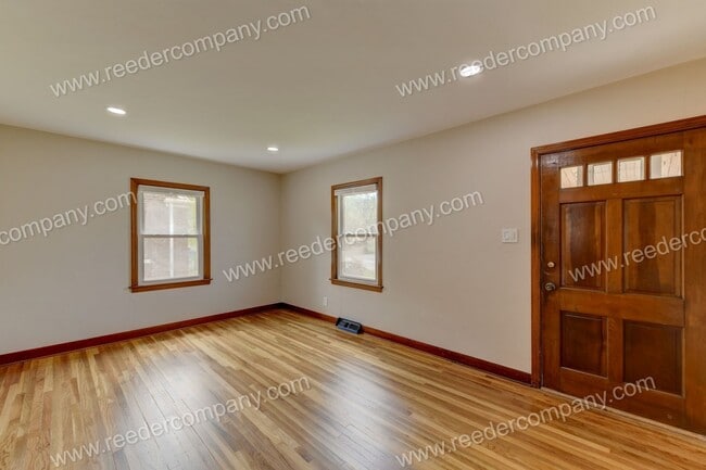 Photo - Completely remodeled 3 bedroom 1.5 bathroom house in Hammond