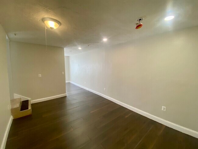 32 Hinckley St Unidad 1R