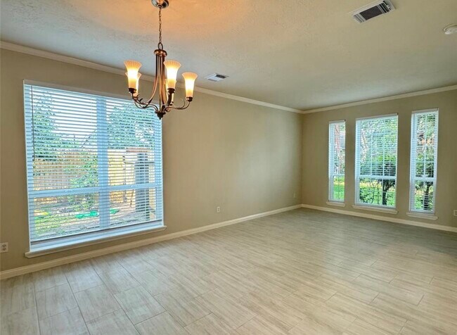Photo - 5015 Cottonglen Ct
