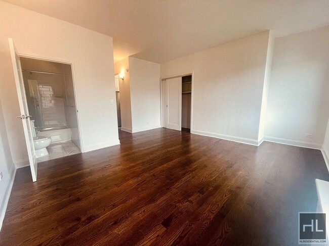 Photo - WEST 22 STREET Unit 7K