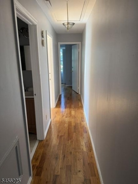 27 16th Ave