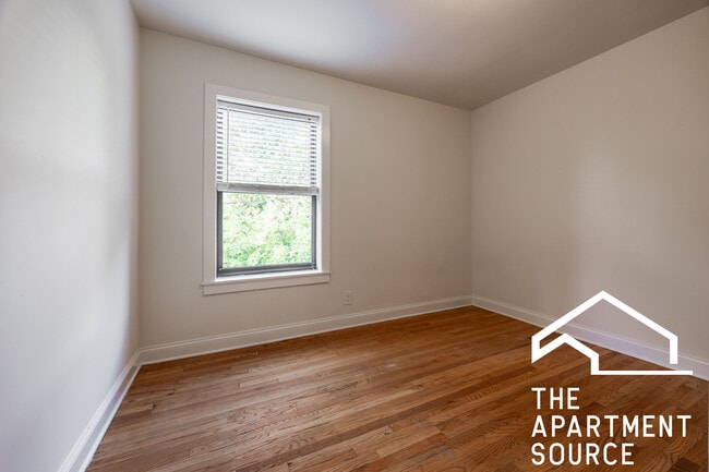 Photo - 4032 N Ashland Ave Unit 1W