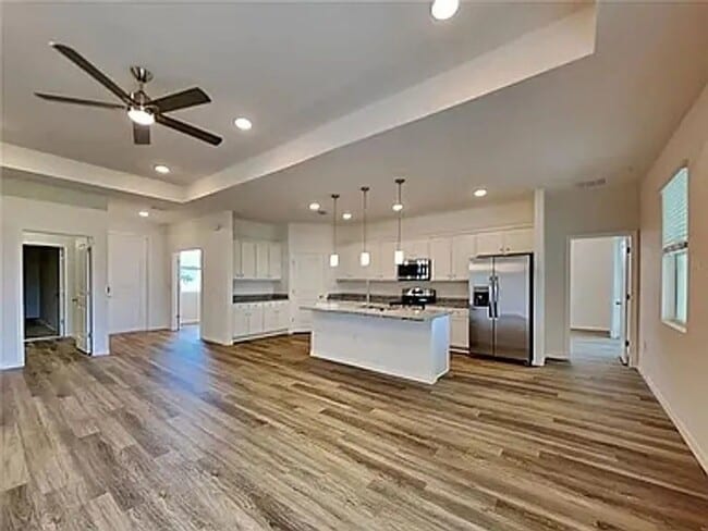 25126 Alcazar Dr