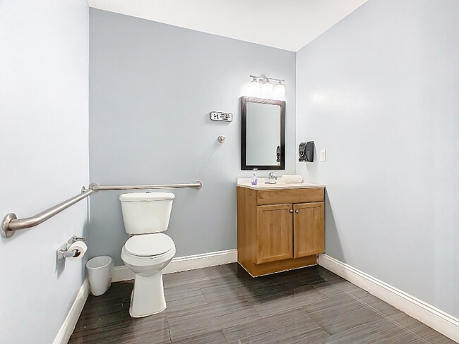 Photo - 44199 US-27 Unidad 115 King Room