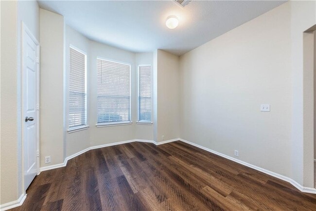 Photo - 18749 Golden Eagle Way