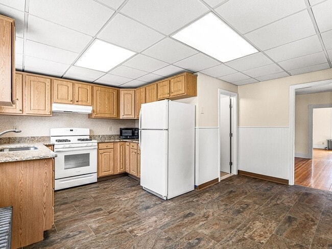 Photo - 16 Porter St