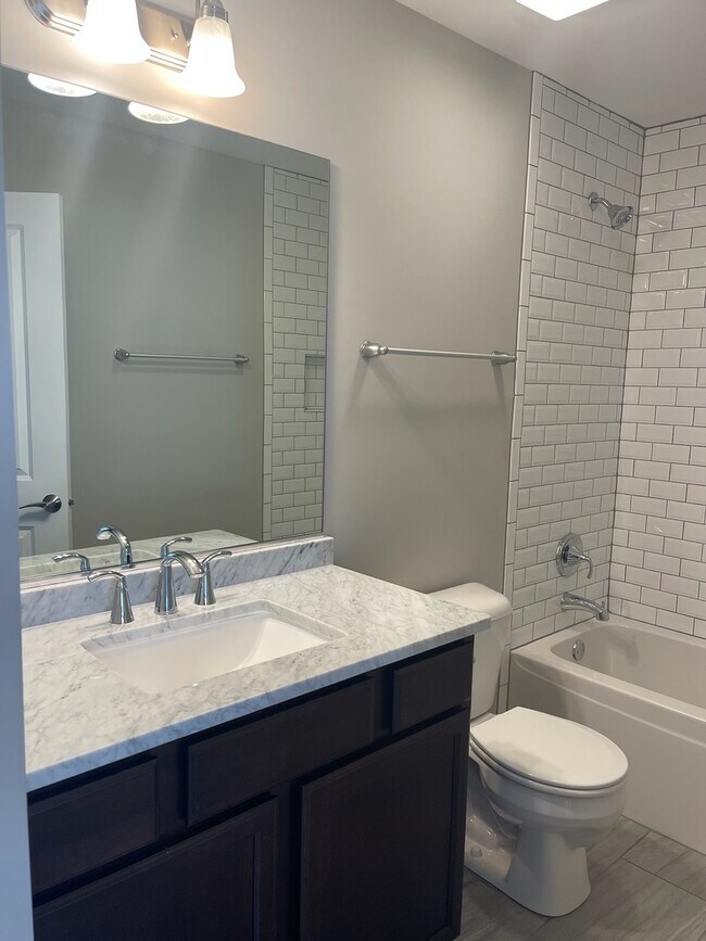 Photo - 948 Madison St